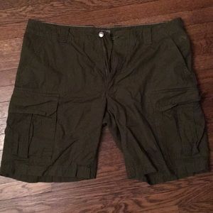 Men’s cargo shorts